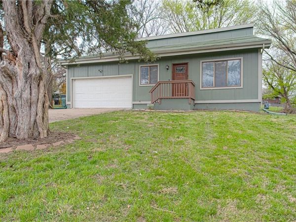 1818 5th Avenue, Leavenworth, KS 66048