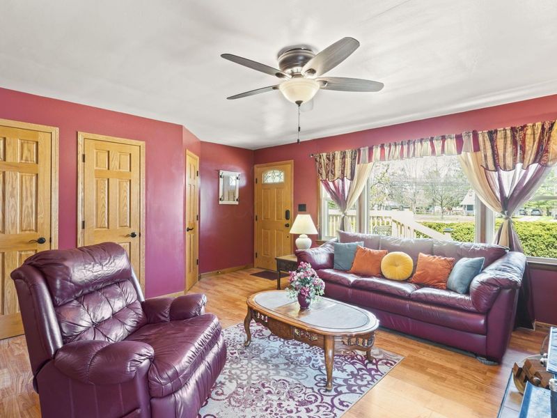 507 Agler Road , Columbus, OH 43230 Photo 10