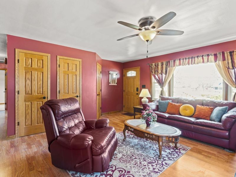 507 Agler Road , Columbus, OH 43230 Photo 13