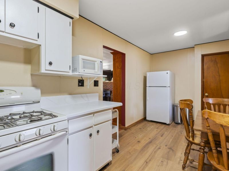 507 Agler Road , Columbus, OH 43230 Photo 16