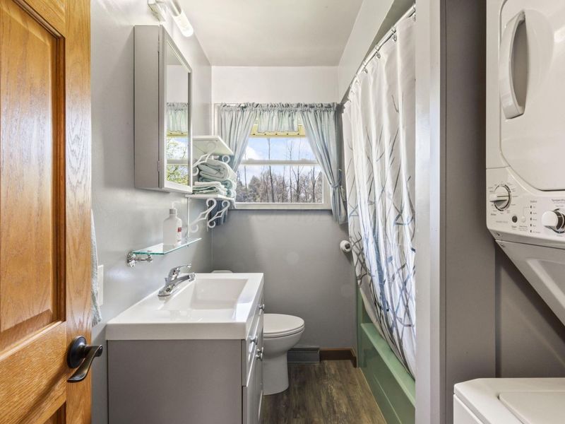 507 Agler Road , Columbus, OH 43230 Photo 29