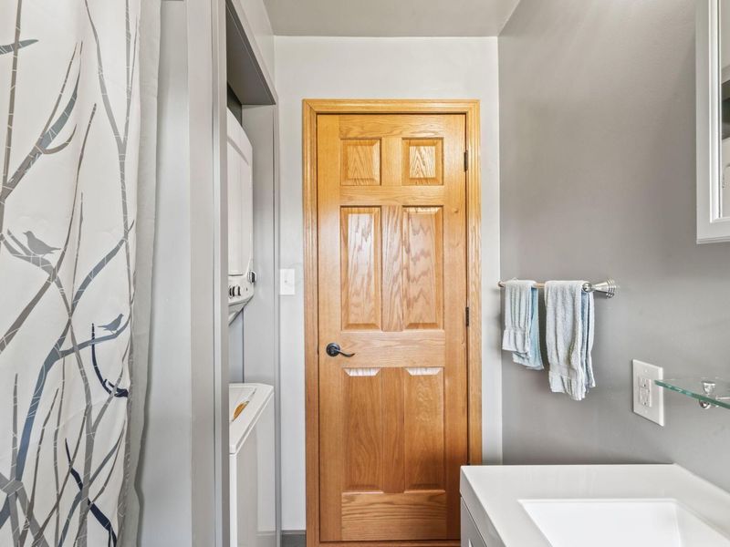 507 Agler Road , Columbus, OH 43230 Photo 31