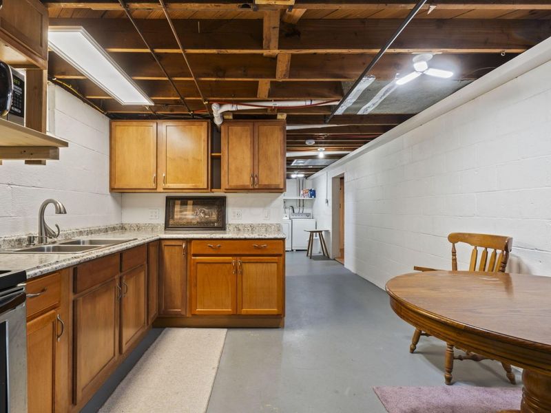 507 Agler Road , Columbus, OH 43230 Photo 34