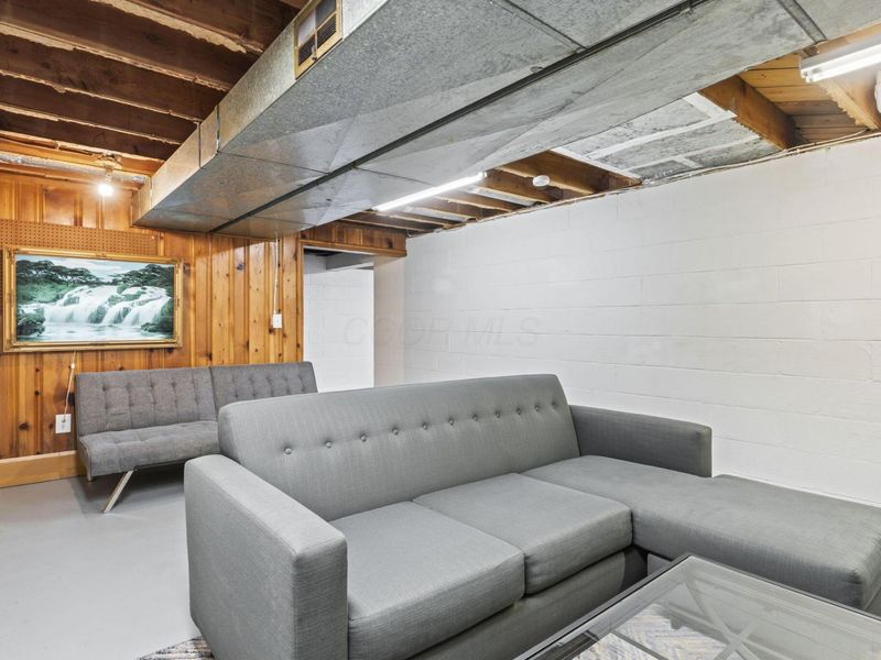 507 Agler Road , Columbus, OH 43230 Photo 35