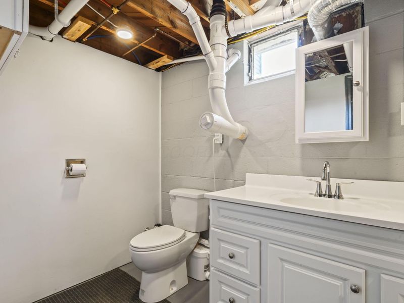 507 Agler Road , Columbus, OH 43230 Photo 39