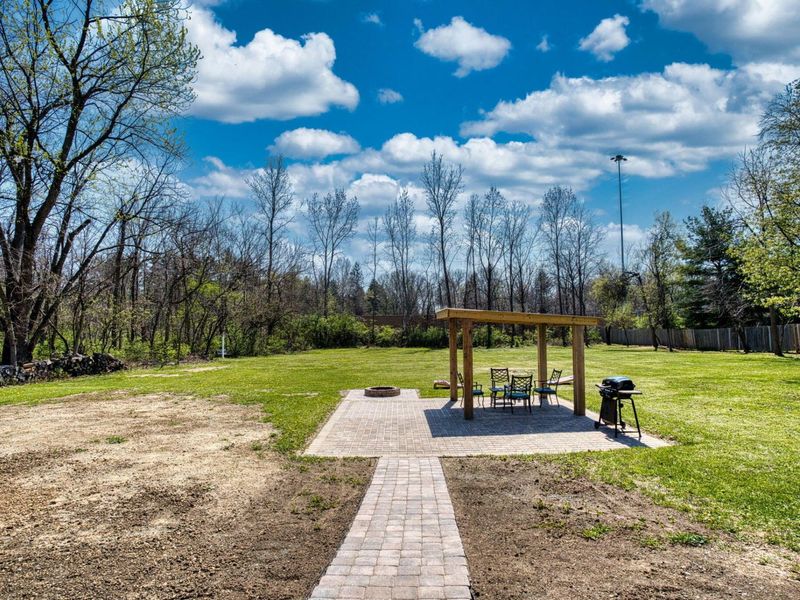 507 Agler Road , Columbus, OH 43230 Photo 46