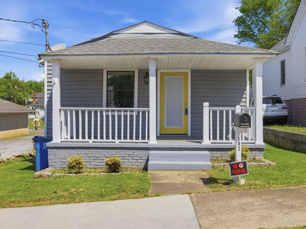 302 E Gordon Avenue, Rossville, GA 30741