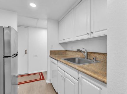 2476 Larkspur Ln #169, Unit 169, Sacramento, CA 95825 Photo