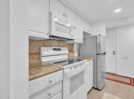 2476 Larkspur Ln #169, Unit 169, Sacramento, CA 95825 Photo