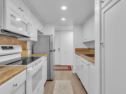 2476 Larkspur Ln #169, Unit 169, Sacramento, CA 95825 Photo