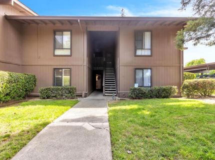 2476 Larkspur Ln #169, Unit 169, Sacramento, CA 95825 Photo