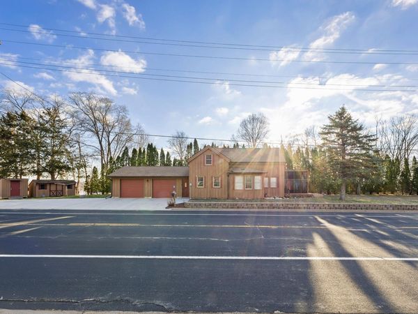 46652 Riverview Drive , La Crescent, MN 55947