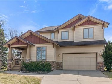 16931 E Lake Drive, Lakeville, MN 55044