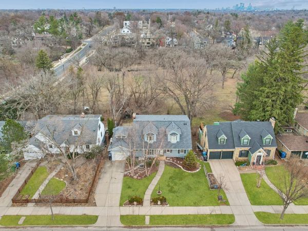 2212 W 53rd Street, Minneapolis, MN 55419