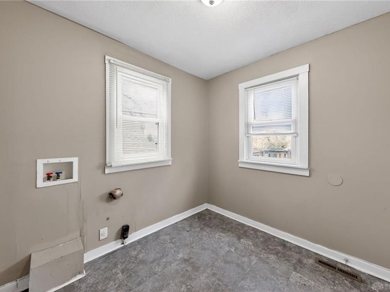 433 Livingston Avenue, Dayton, OH 45410 Photo 23