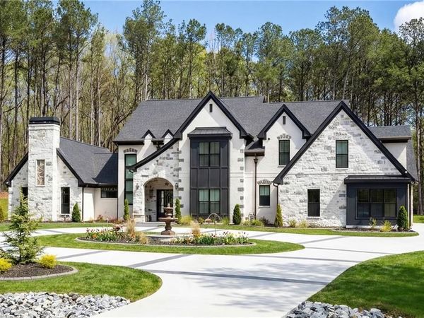 1315 Sandy Creek Road, Tyrone, GA 30290