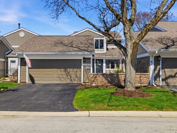 2105 Timber Lane , Wheaton, IL 60189