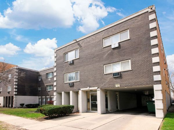 914 N Austin Boulevard , Unit C-9, Oak Park, IL 60302