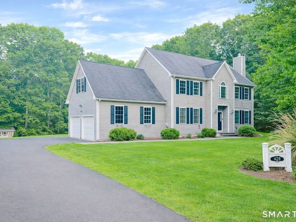 240 Tom Swamp , Hamden, CT 06518