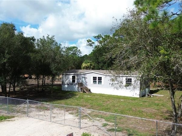 860 N Live Oak ST, CLEWISTON, FL 33440