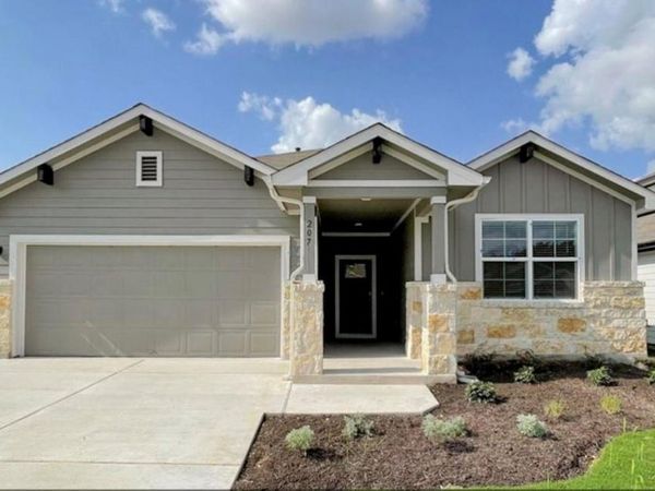 400 Barton Creek LN, Hutto, TX 78634