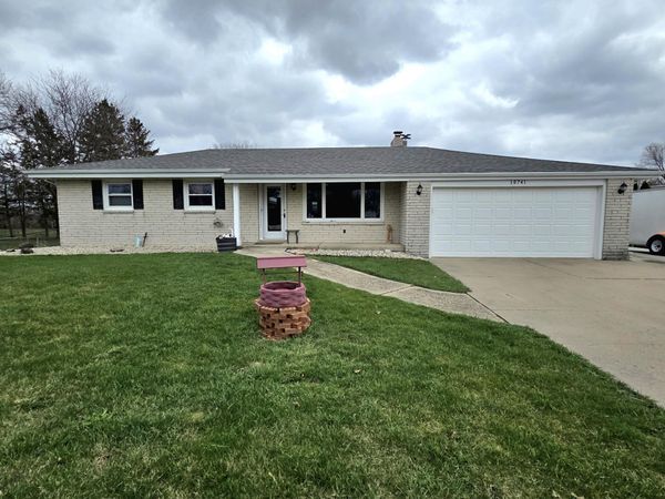 10741 Spring St, Mount Pleasant, WI 53177