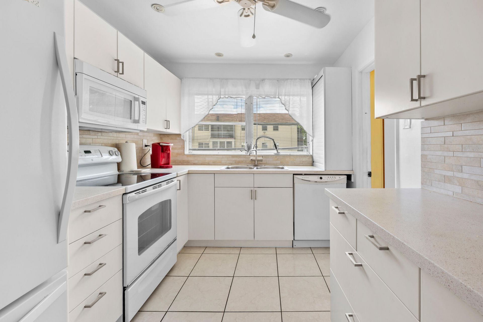 4047 NW 16th Street, Unit 206, Lauderhill, FL 33313 Photo