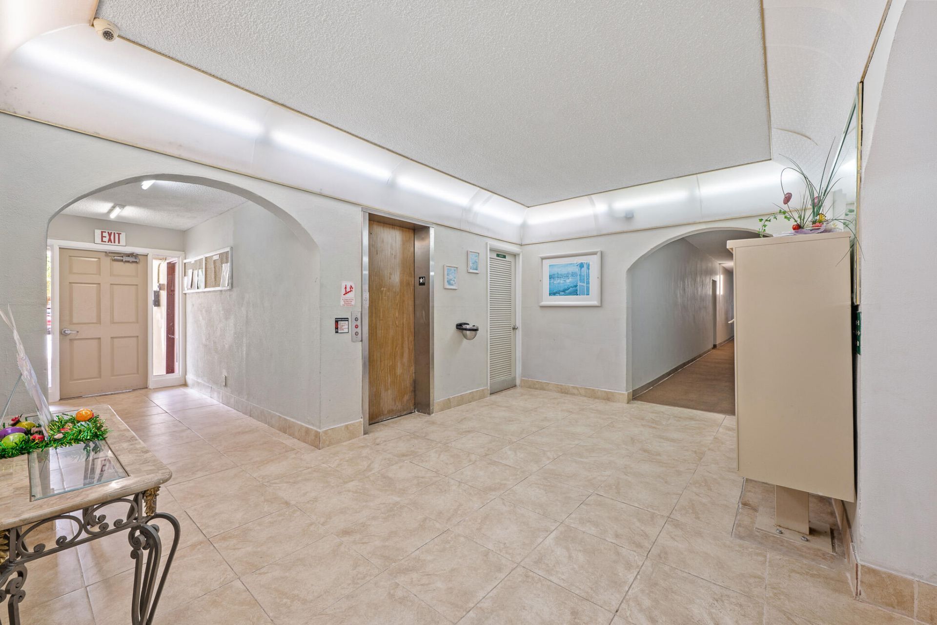 4047 NW 16th Street, Unit 206, Lauderhill, FL 33313 Photo