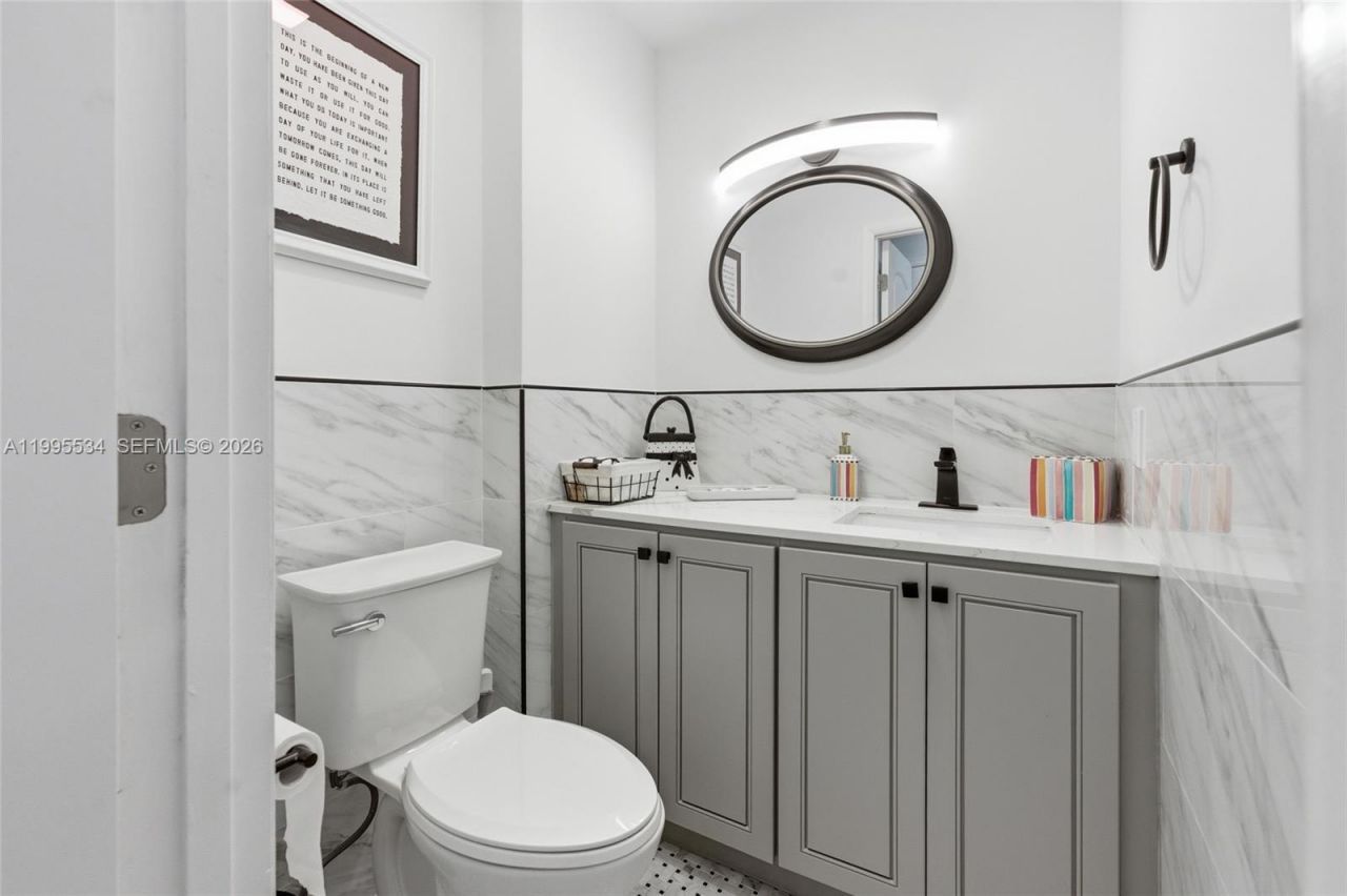 21160 Juego Cir, Unit 13A, Boca Raton, FL 33433 Photo