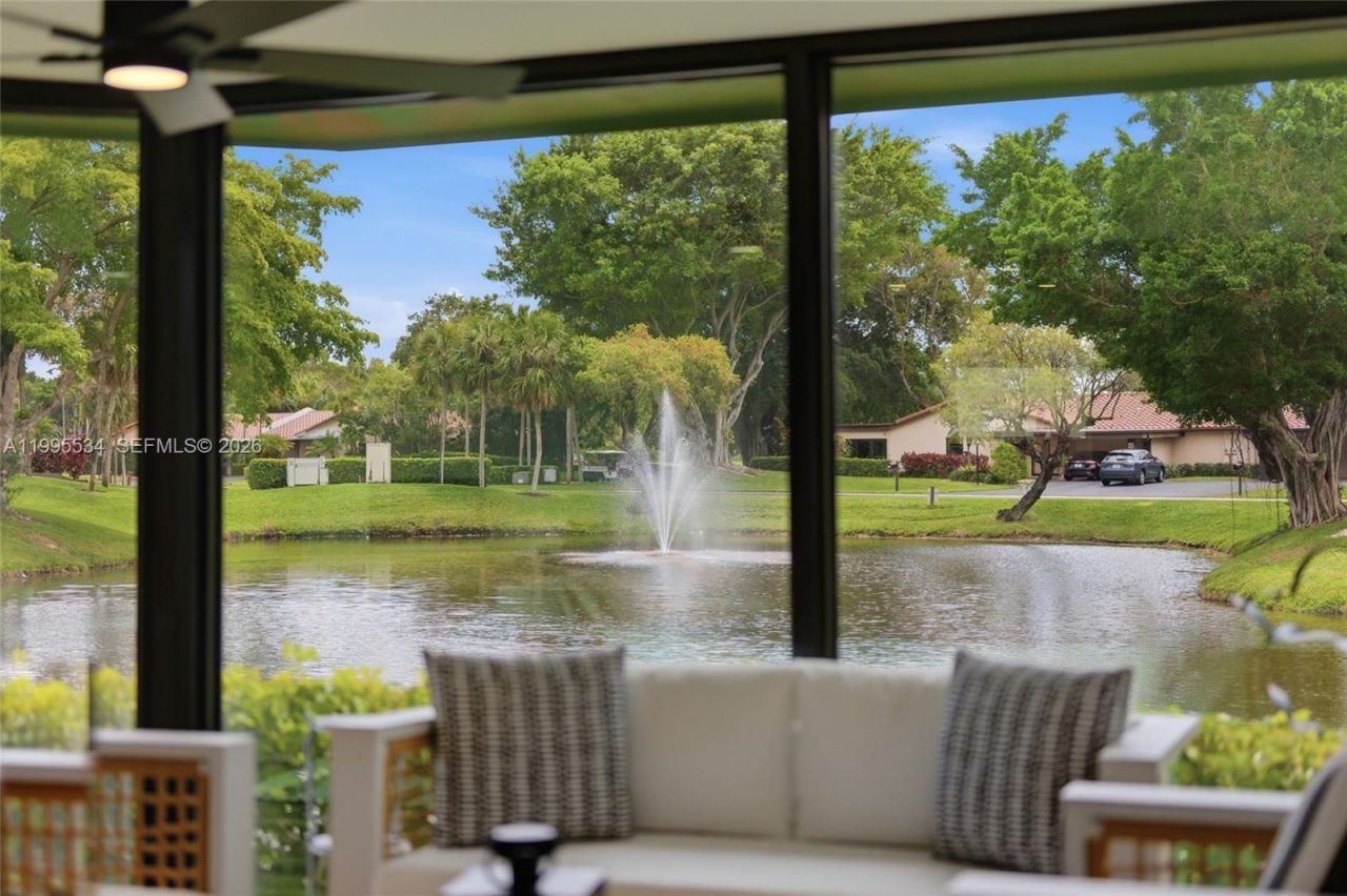 21160 Juego Cir, Unit 13A, Boca Raton, FL 33433 Photo