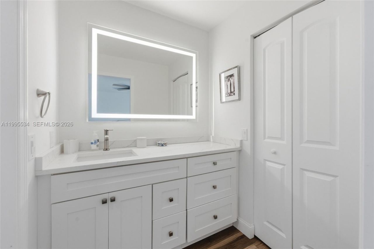 21160 Juego Cir, Unit 13A, Boca Raton, FL 33433 Photo