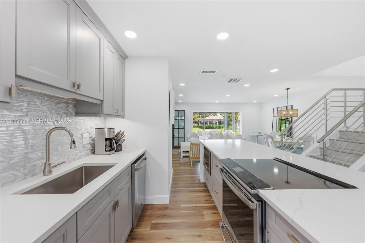 21160 Juego Cir, Unit 13A, Boca Raton, FL 33433 Photo