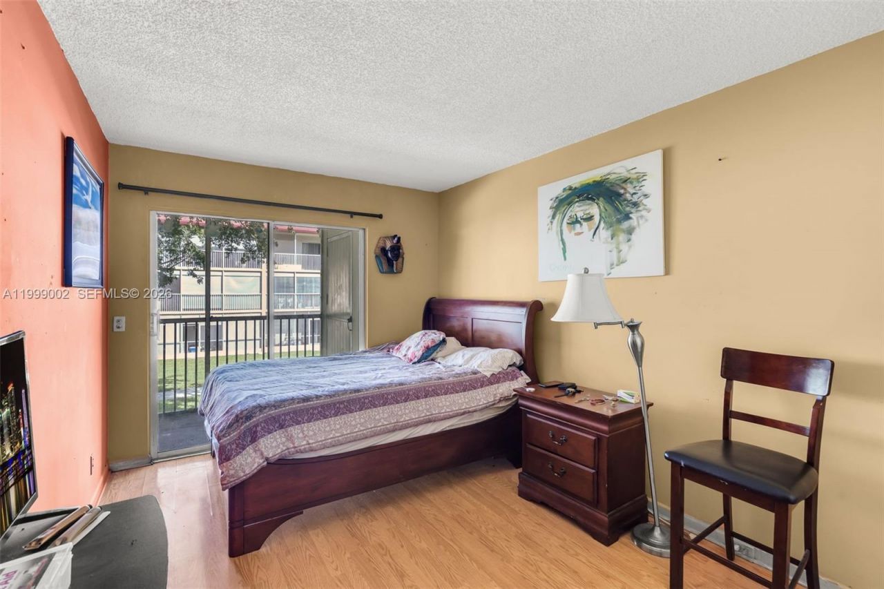 200 SW 132nd Way, Unit 211L, Pembroke Pines, FL 33027 Photo