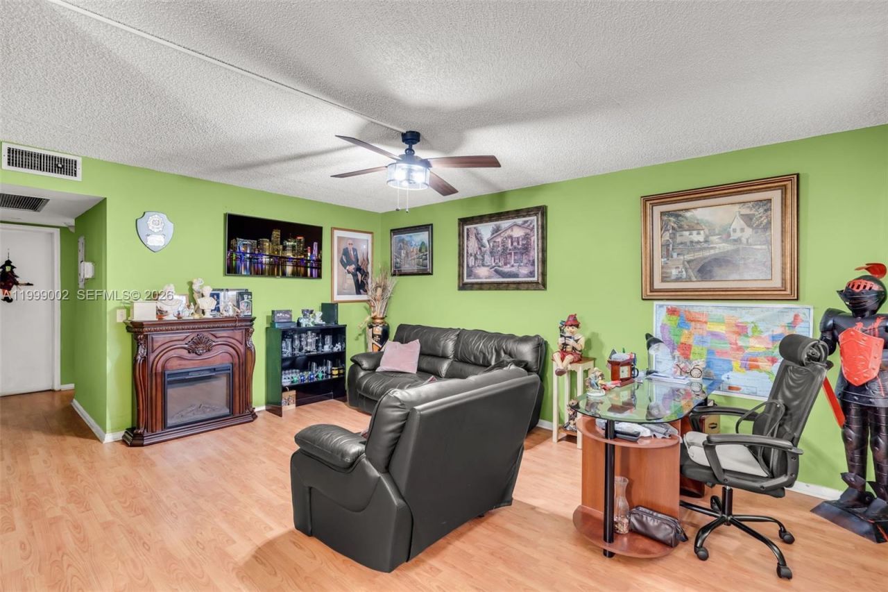 200 SW 132nd Way, Unit 211L, Pembroke Pines, FL 33027 Photo