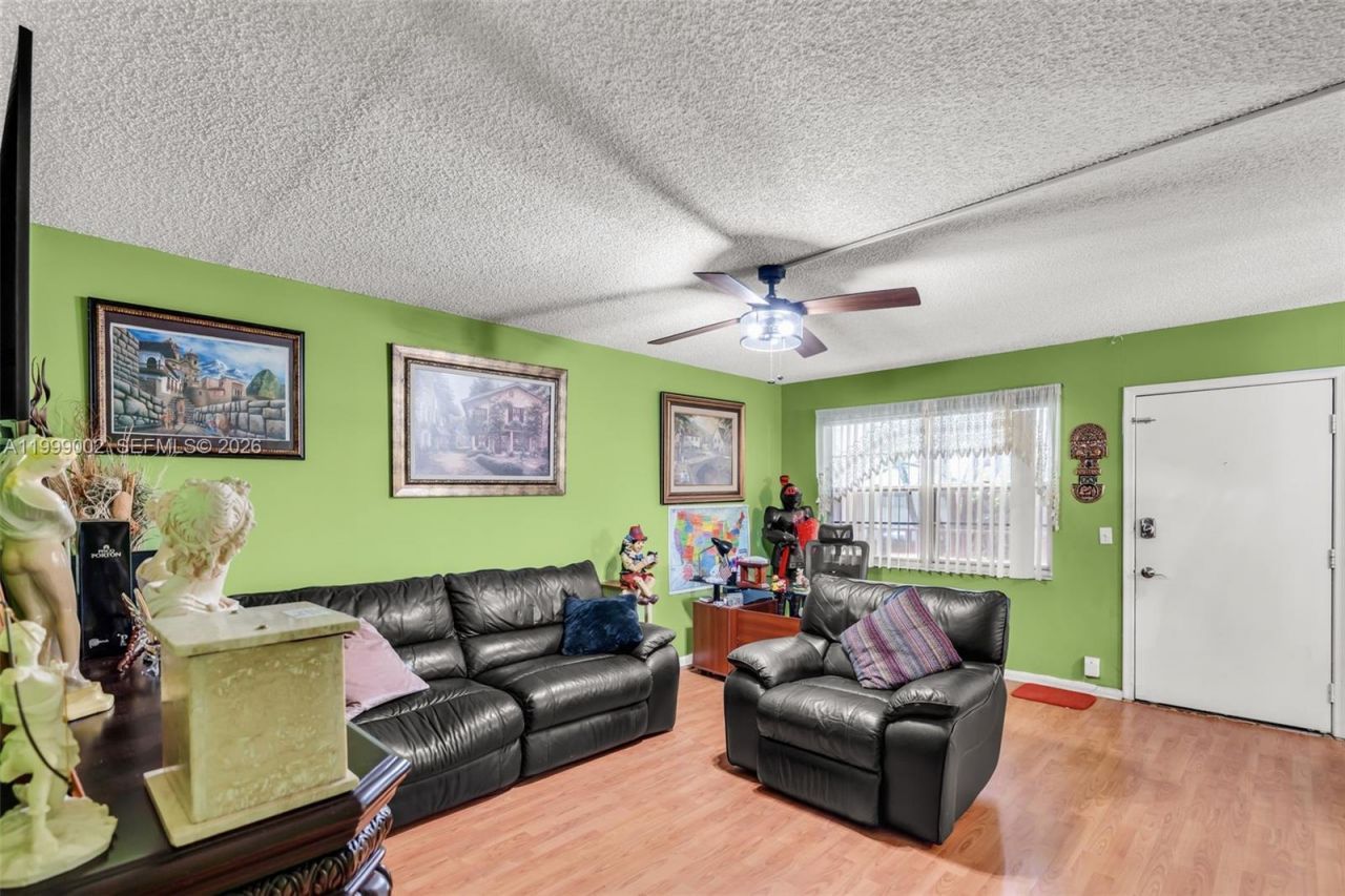 200 SW 132nd Way, Unit 211L, Pembroke Pines, FL 33027 Photo