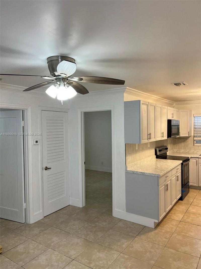 6018 Plunkett St , Unit 1, Hollywood, FL 33023 Photo