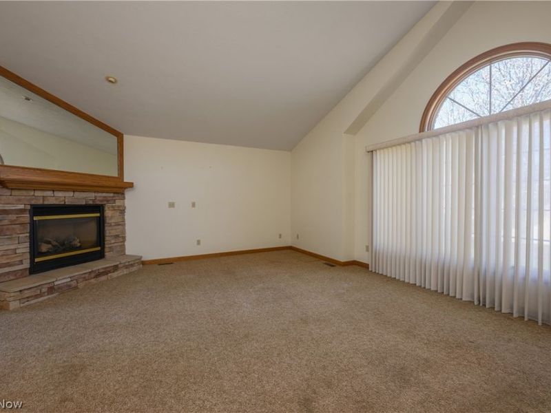 900 Cordova Drive, Barberton, OH 44203 Photo 13