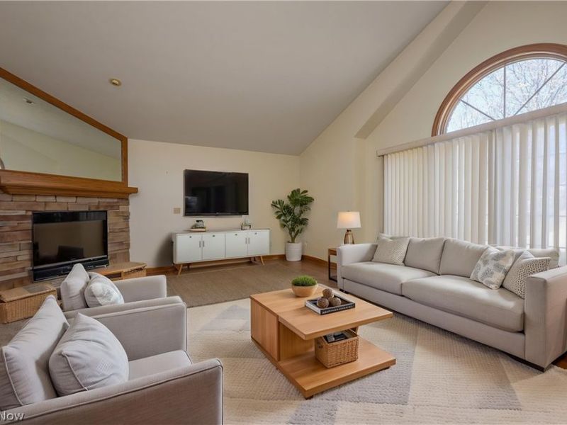 900 Cordova Drive, Barberton, OH 44203 Photo 14