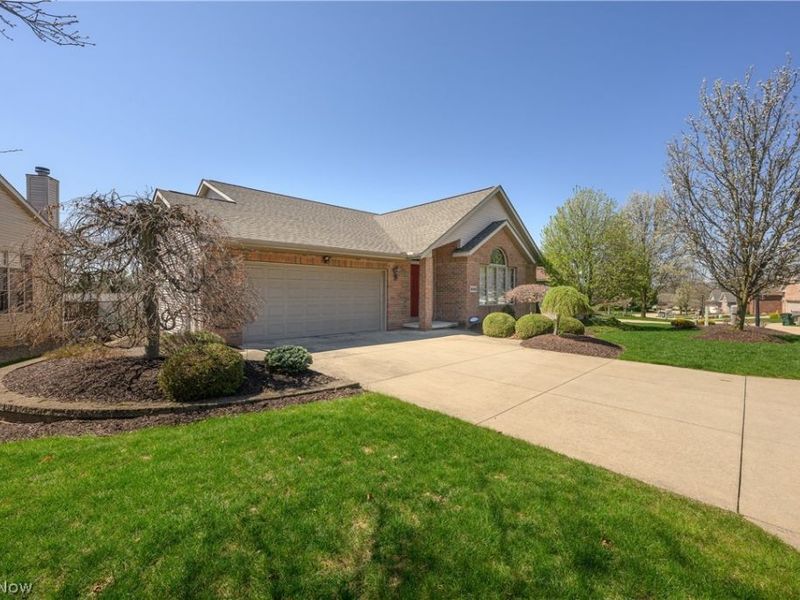 900 Cordova Drive, Barberton, OH 44203 Photo 3