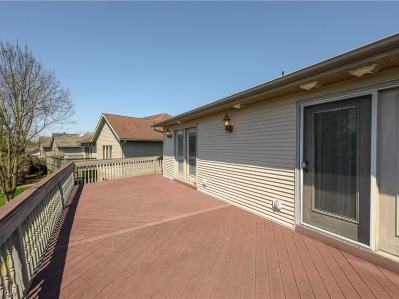 900 Cordova Drive, Barberton, OH 44203 Photo 8