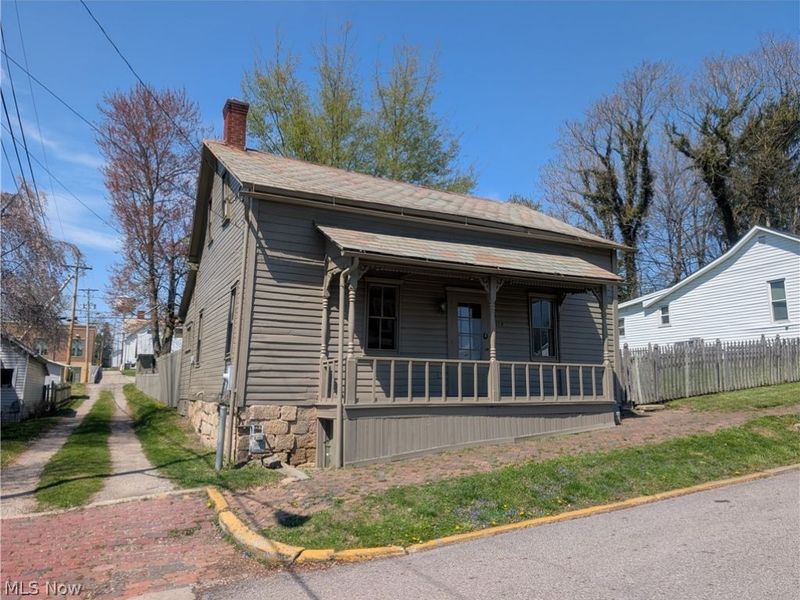 114 W Sheridan Avenue, Somerset, OH 43783 Photo 1