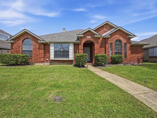2338 Stillwater Drive, Mesquite, TX 75181