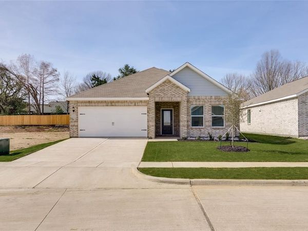 1727 Paul Drive, Seagoville, TX 75159