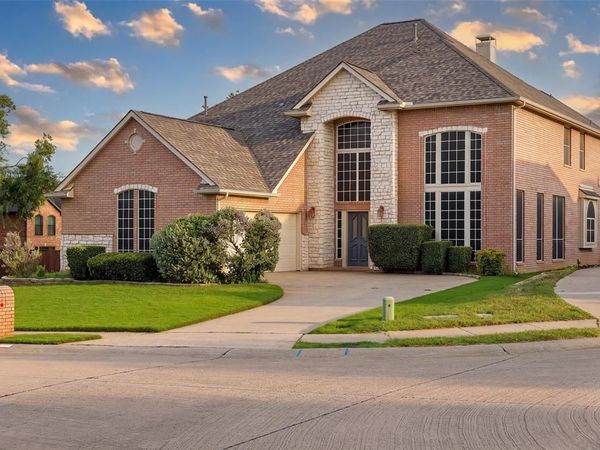 101 Edinburgh Court, Highland Village, TX 75077