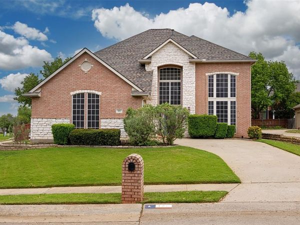 101 Edinburgh Court, Highland Village, TX 75077