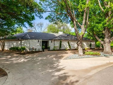 6618 Coolglen Drive, Dallas, TX 75248