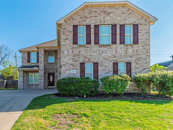 115 Matamoros Street, Grand Prairie, TX 75051