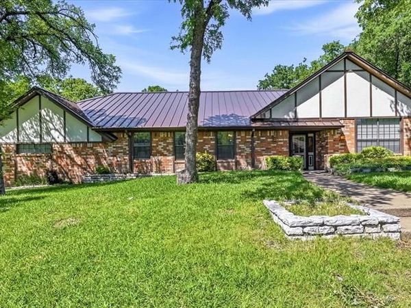 1509 Schumac Lane, Bedford, TX 76022