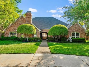 6302 Glenhollow Court, Dallas, TX 75248