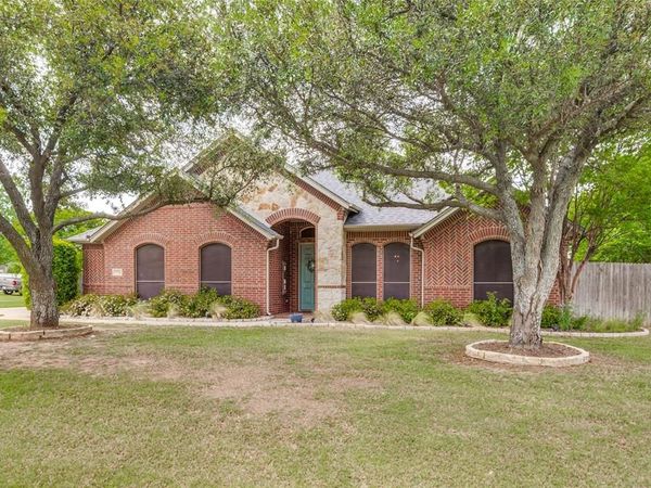 12332 Wagon Bow Drive , Burleson, TX 76028